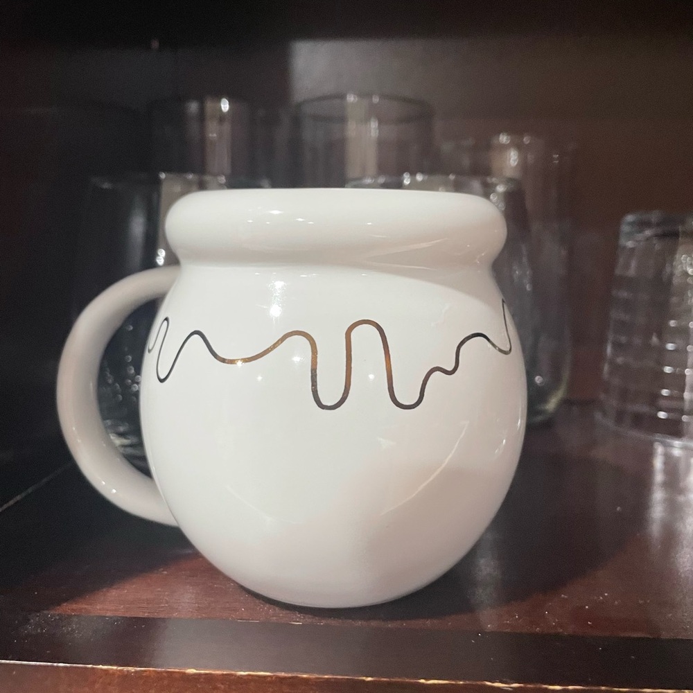Disney Christopher Robin White and Gold Mug - Picture 2 of 6